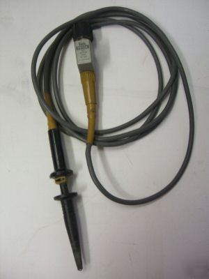 Tektronix P6106 test probe for oscilloscope