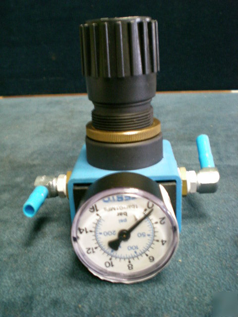 Festo manually adjustable pressure regulator lr-1/4-s-b