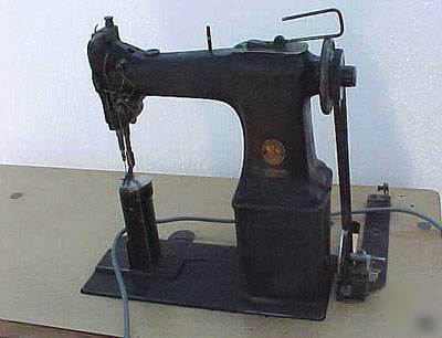 Singer industrial sewing machine 51W51 shoe harness