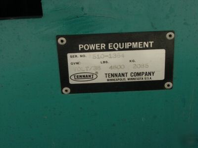 Tennant 510E scrubber / sweeper (electric)