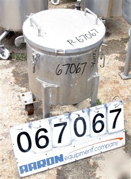 Used: tank, 304 stainless steel, 18 gallon, 17-1/2