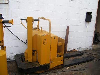 yale electric pallet jack ride on watch working video 