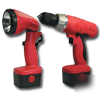 12V 3/8IN. driver drill kit with flashlight, 2 batterie