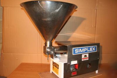 Simplex volumetric filler for viscous products model as