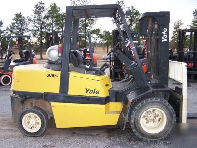Yale 10,000 lb dual wheel solid pneumatic forklift