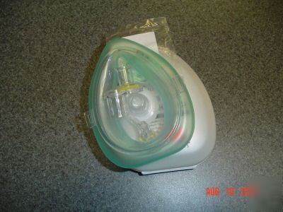 New cpr mask one way valve w/filter & O2 inlet / case