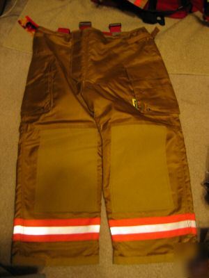 New securitex turn out / bunker gear pants 42X32