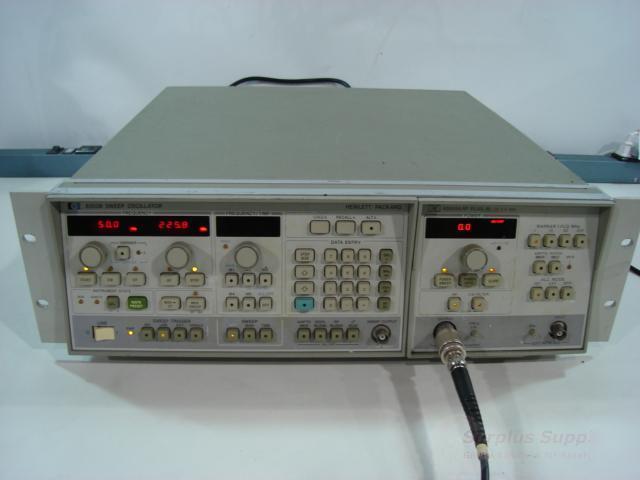 Hp 8350A sweep oscillator chassis w/ 83522A plug