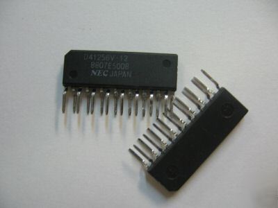 29PCS p/n D41256V12 ; integrated circuit