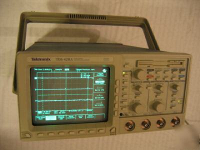 Tektronix tds 420A 200 mhz/4 ch digital oscilloscope