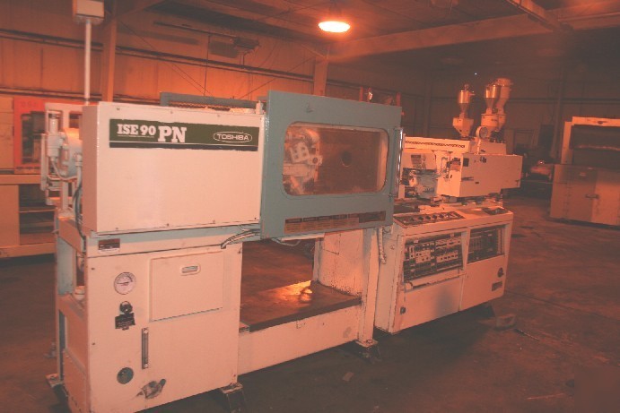 1988 90 ton toshiba plastic injection molding ISE90PN-4