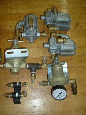 Mac air valves, regulators, lot of (5)
