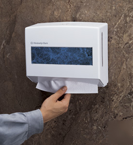 Windows compact scottfold dispenser-kcc 09214