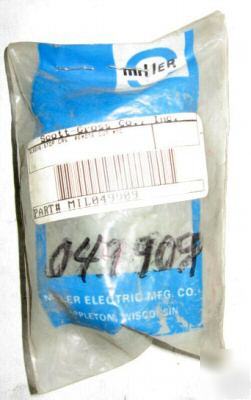 New miller 049909 sleeve, stop gas remote gun mtg - 