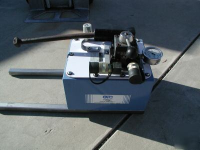 Otc 10,000 psi hand pump, two speed, 2.5 gallon tank