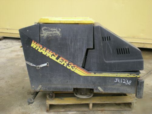 Nss wrangler 33 walk behind floor scrubber