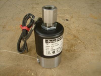 Parker 3-way pneumatic valve 742110115 120 vac coil