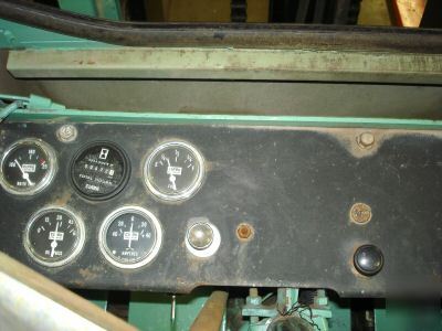 Clark dual wheel pneumatic forklift 9000 lb capacity