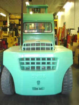 Clark dual wheel pneumatic forklift 9000 lb capacity