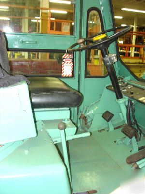 Clark dual wheel pneumatic forklift 9000 lb capacity