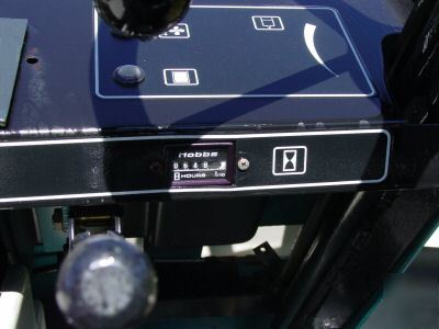 Tennant 510E scrubber / sweeper (electric)