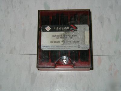 New in box cleveland twist drill flt bott