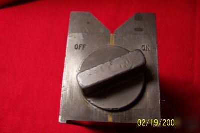 Permanent magnet â€œvâ€ block by brown & sharp used