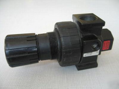 Parker pneumatic 07R413AC division regulator 3/4 npt