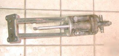 Graco airless paint sprayer hydraulic motor EH333 top