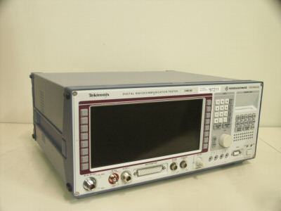 Tektronix CMD80 communicationtestset, 894MHZ. and 1990.