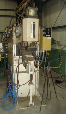 200 kva teledyne peer press welder