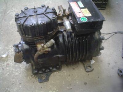 Copeland 10 ton compressor - 9RC-1010-thc 3PH 208/230V 