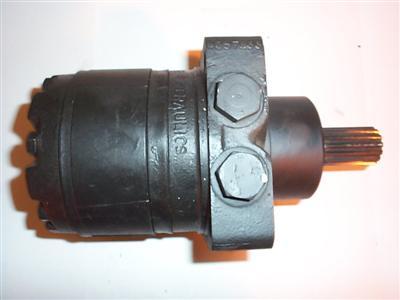 White hydraulics back rotor stator wheel mount