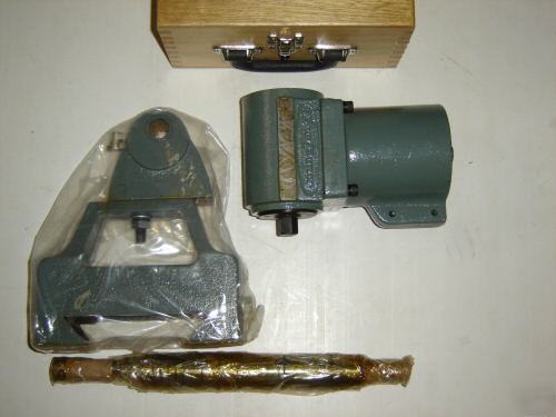 Milling mill attachment right angle head arbor support