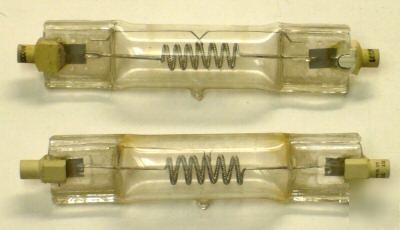 (2) 2000 watt 120 volt quarts halogen lamps