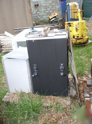 Yag laser ion laser chiller conductivity controller di
