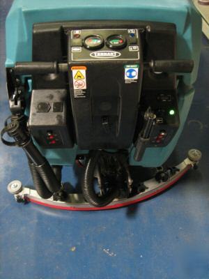 Tennant 5700 floor scrubber autoscrubber floor cleaner