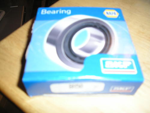 New brand skf napa bearing and race LM67048