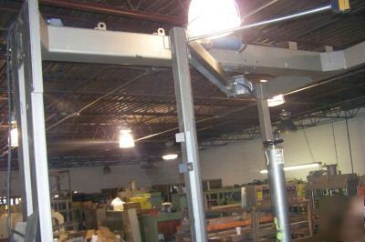Recond. rotary arm pallet stretch wrapper semi-auto.