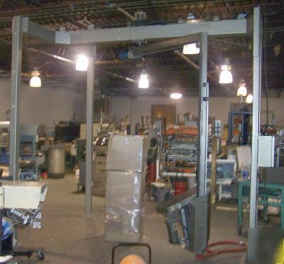 Recond. rotary arm pallet stretch wrapper semi-auto.