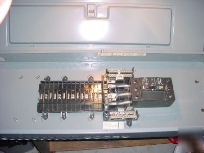 Sq-d QOL3225 - 3 phase 200 amp panel and main breaker