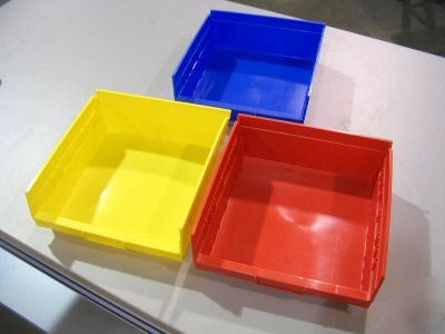8020 shelf bin 11.625 x 11.125 x 4 yellow 2594 y