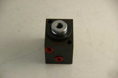 New lot 4 - vektek 20-1215-00 cylinder block surplus 