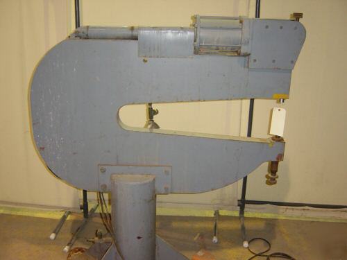 Ati stationary riveting machine 36