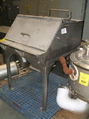 Stainless steel bag dump station (5030)