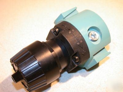 New wilkerson air regulator 1/4