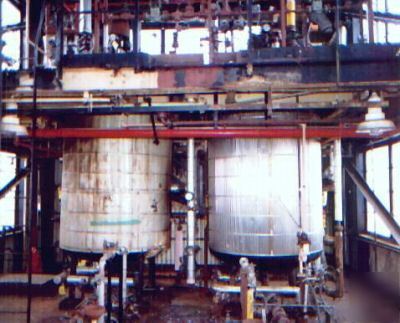 Reactor, 1,000 gallon, g/l, pfaudler, 100 psi, jktd, ag