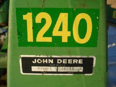 John deere 4 row planter , food plots or farm , v. good
