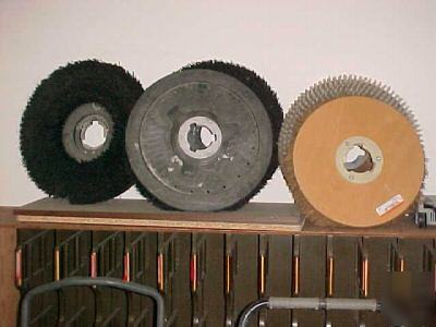 Lot of (5) sweeper scrubber extractor brushes pads 18