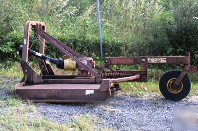 Brown 2000 series open deck tree cutter/ 72